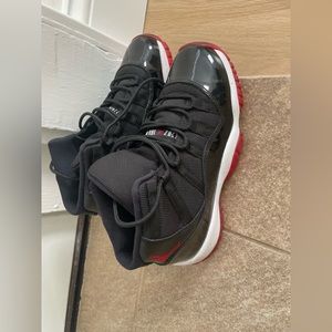 Authentic Bred 11 Jordan Sneakers